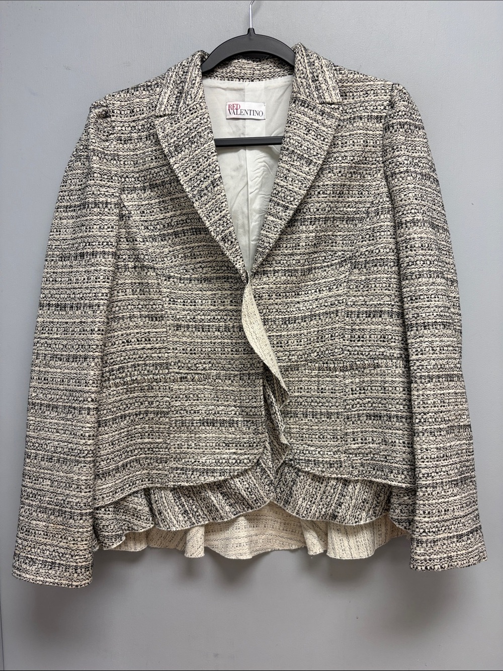 RED Valentino Tweed Ruffle Hem Blazer Jacket Ivory Black Size 46 Made in Italy